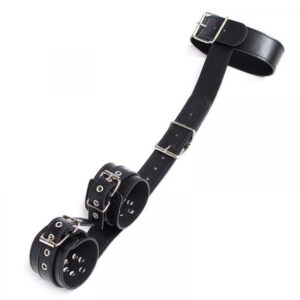 Collar and Cuffs från Lustjakt.