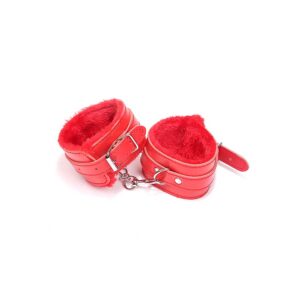 Luxury Fetish - Red Fur Wrist Cuffs från .